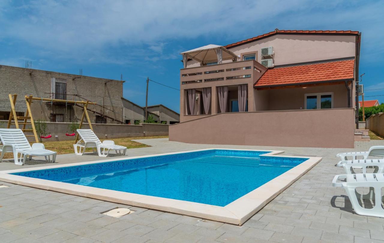 Krzak Apartmán Nin