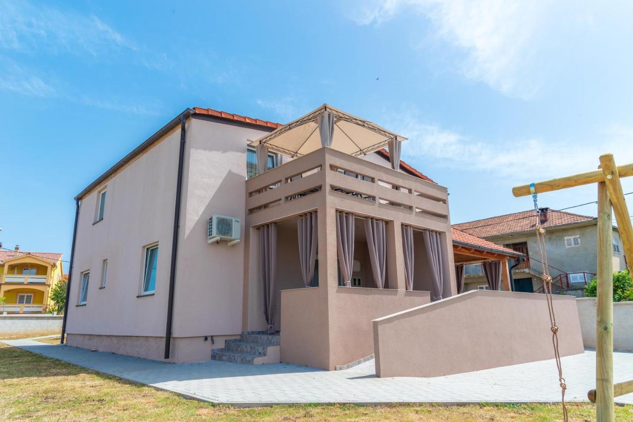 Krzak Apartment Nin